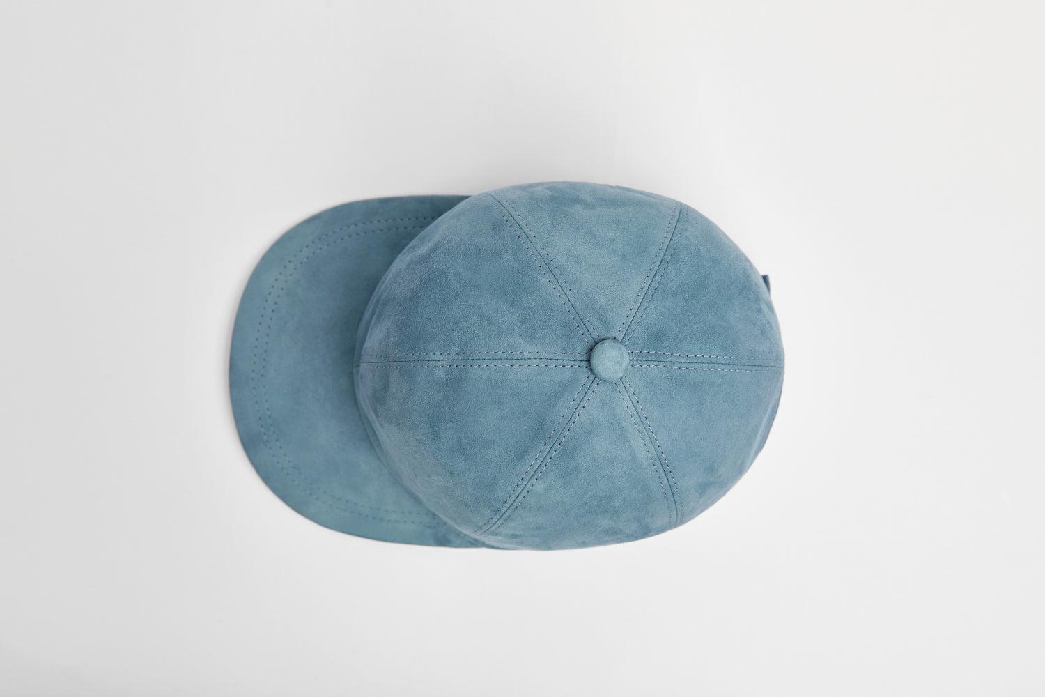 Luxury nubuck leather cap in blue, handmade in Germany.