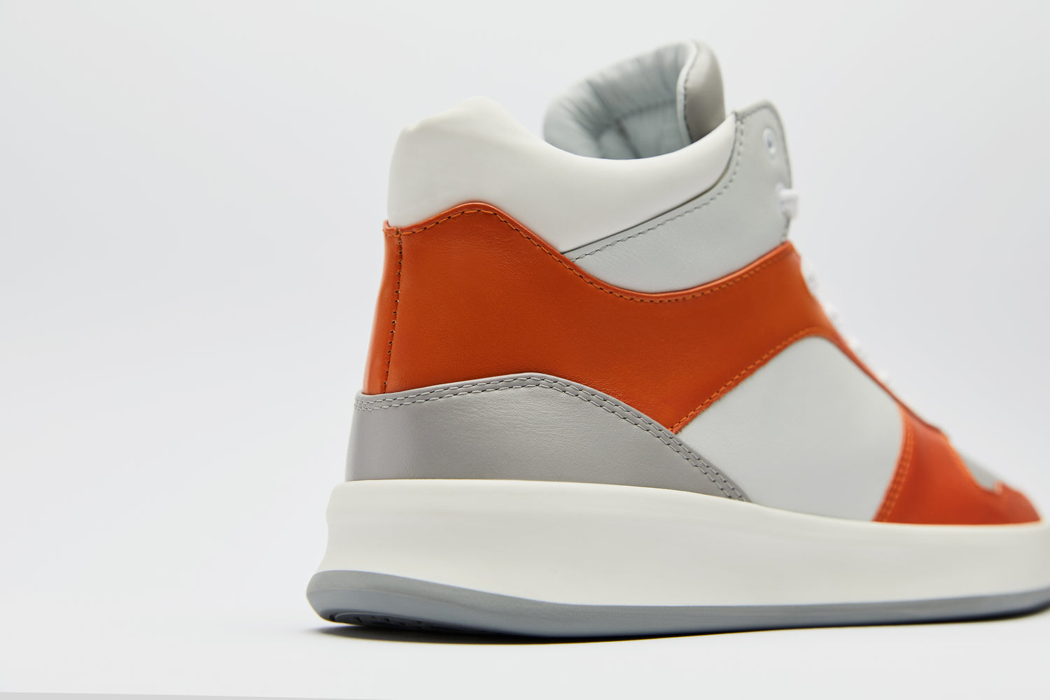 Premium colourful sneaker, made with luxurious leathers in vibrant colours.